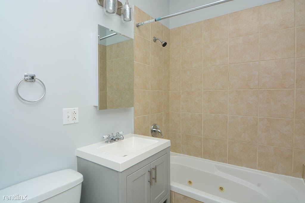 7330 N. Damen, Unit 3 - Photo 17