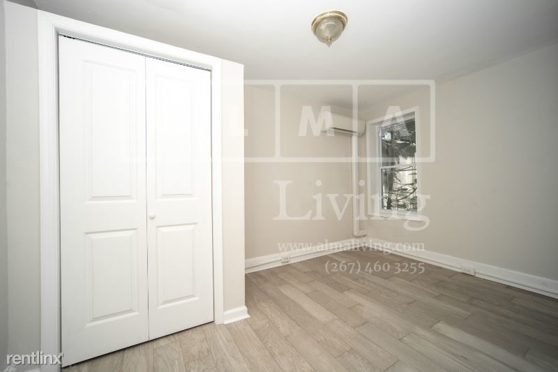 1221 W Somerset St - Photo 8