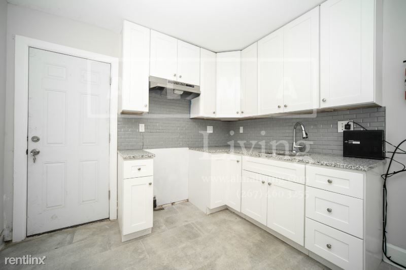 1221 W Somerset St - Photo 21