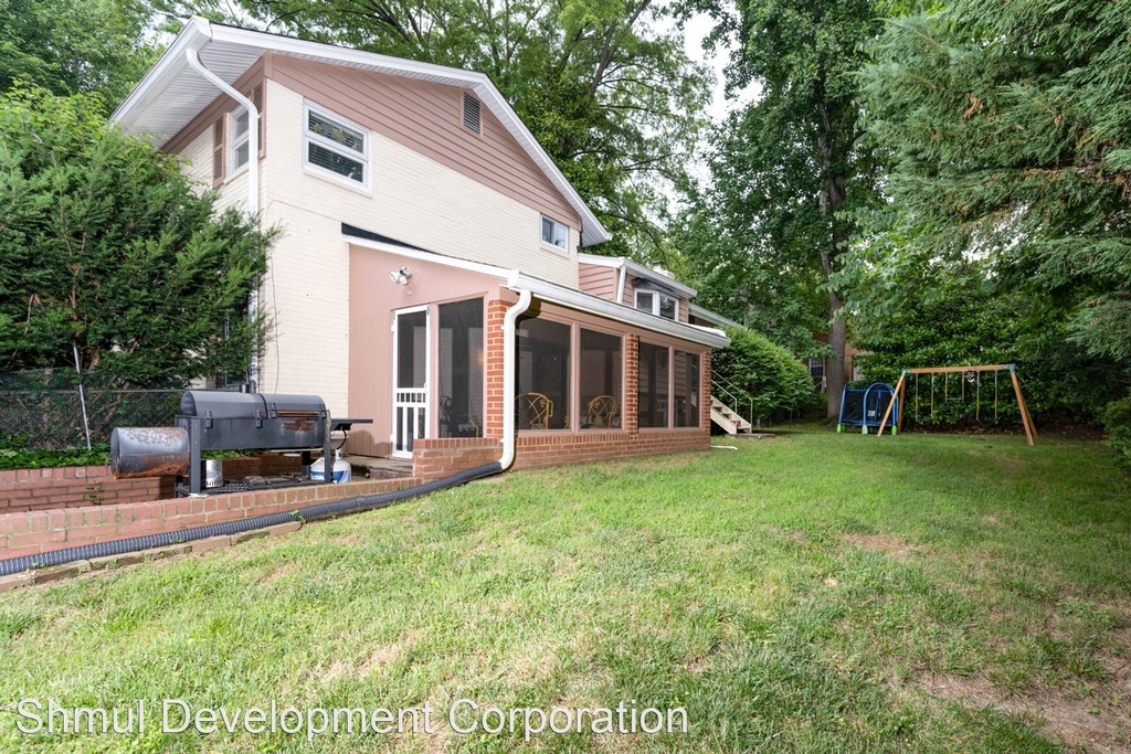 6521 Greentree Rd - Photo 0