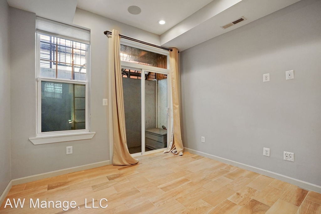 707 18th St Ne Apt #1 - Photo 16