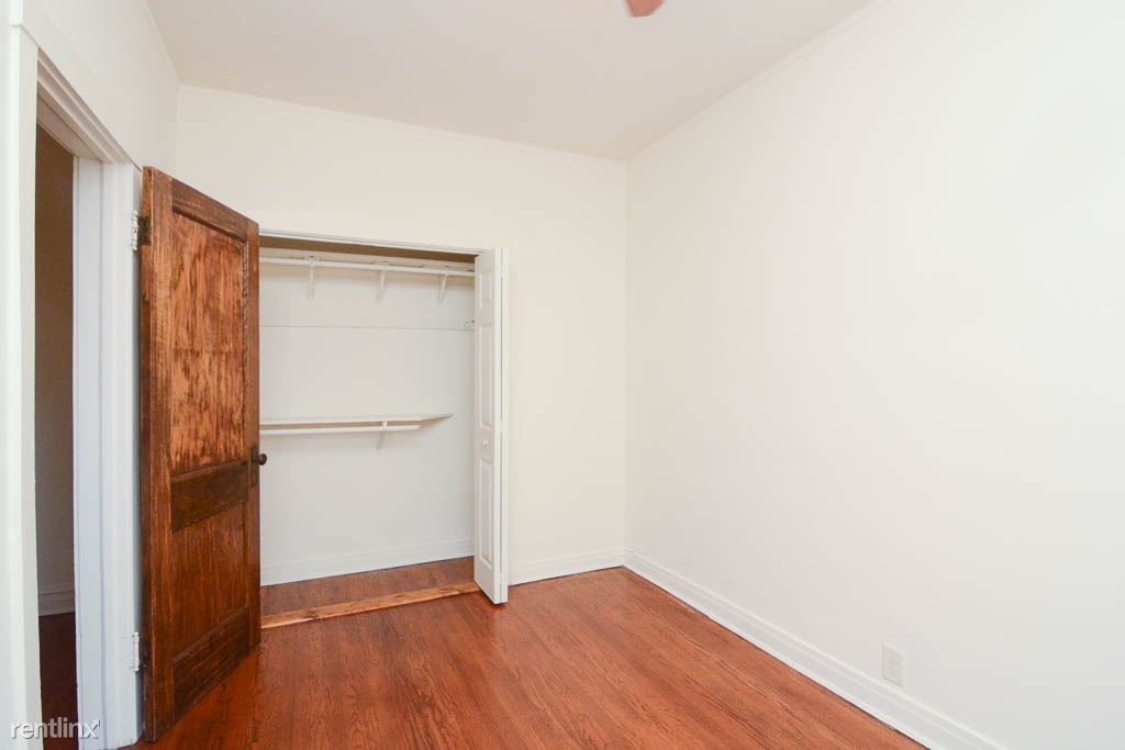 3510 N. Wolcott, Unit 2 - Photo 16