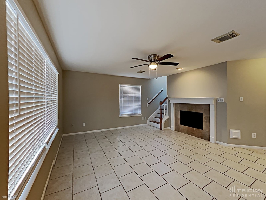 7719 Trophy Place Drive - Photo 3