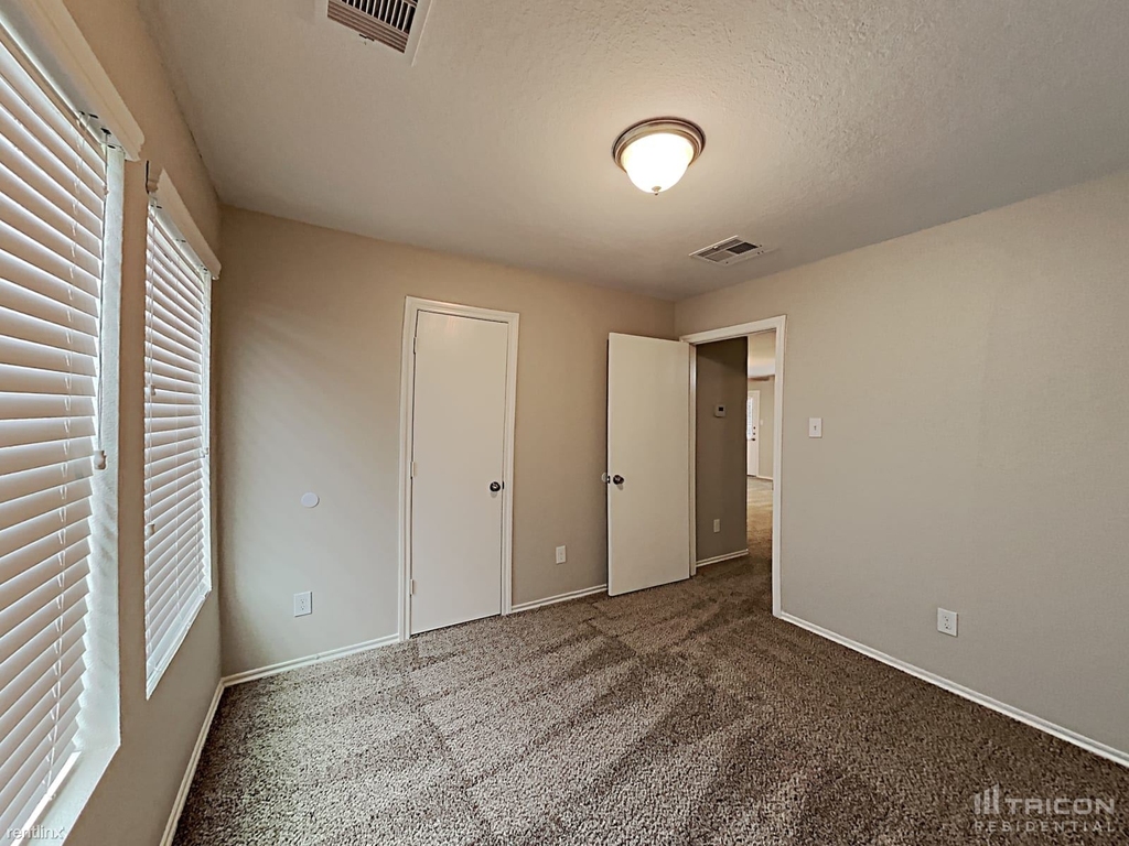 1607 Katydid Court - Photo 9