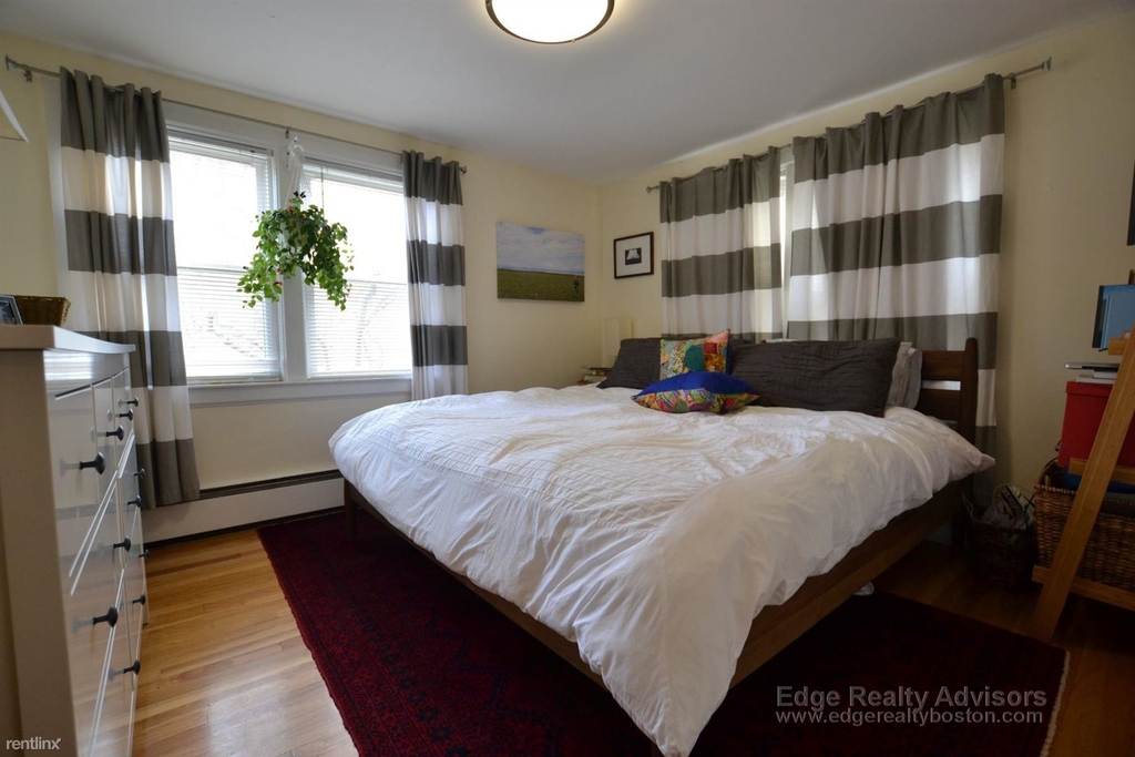 23 George St # 1 - Photo 3