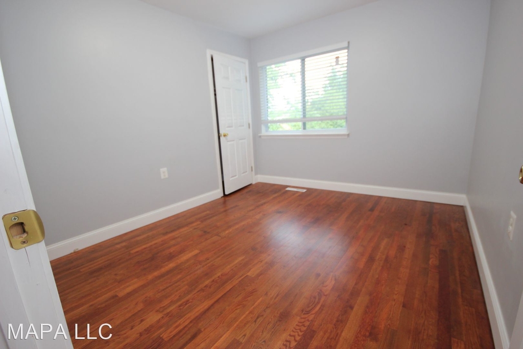 114 S Parke Street - Photo 6