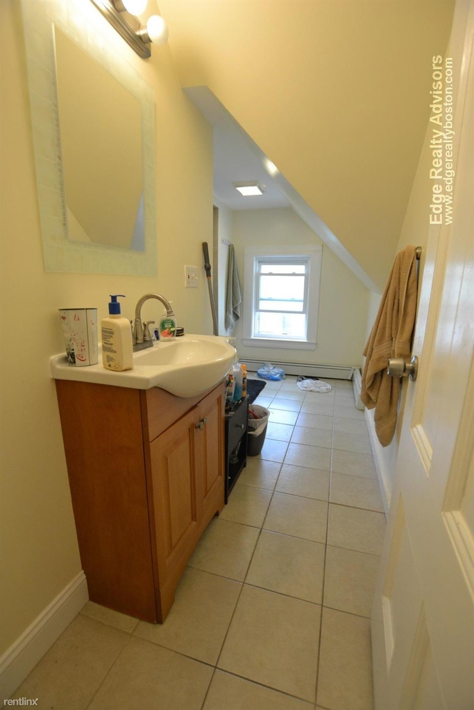 8 Sparhawk St # 2 - Photo 2