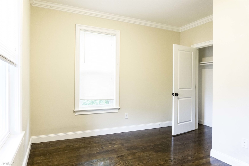 19 Perrin St Apt 1 - Photo 2