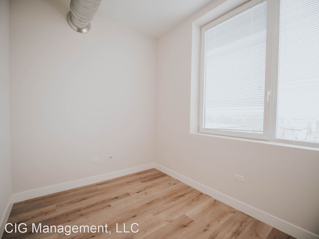 1531 W. Howard Street - Photo 10