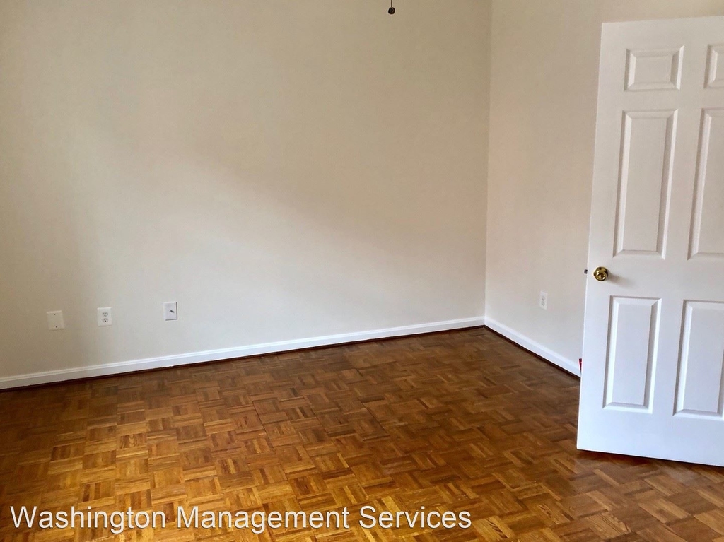 1757 Q St. Nw Apt. #b - Photo 12