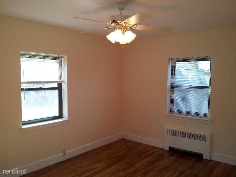 116 Longwood Ave - Photo 3