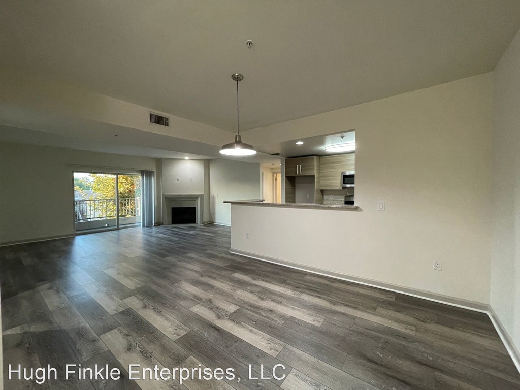 11556 Burbank Blvd. - Photo 4