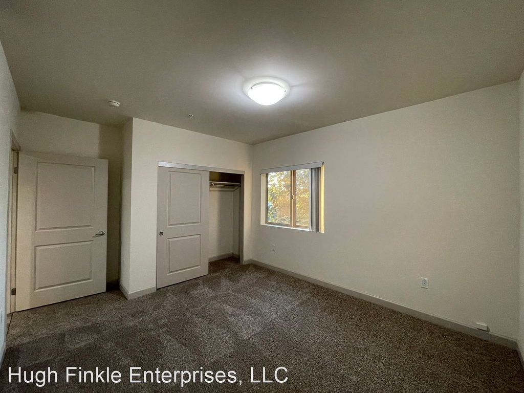 11556 Burbank Blvd. - Photo 11