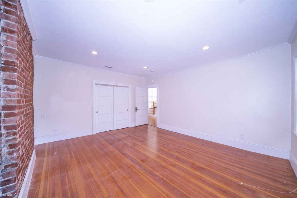 1616 Beacon St Apt 3 - Photo 8