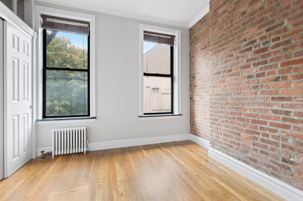 246 Mott Street - Photo 1