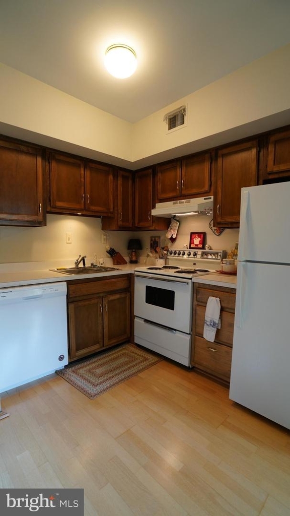 1107 N Pitt St #2a - Photo 6