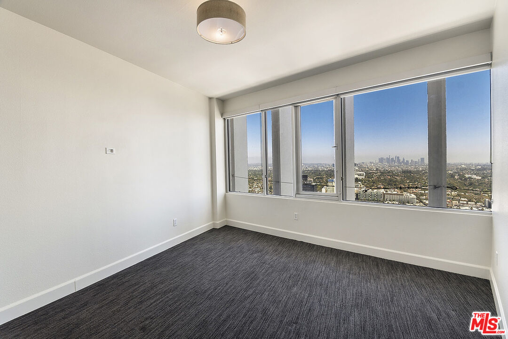 5670 Wilshire Blvd - Photo 23