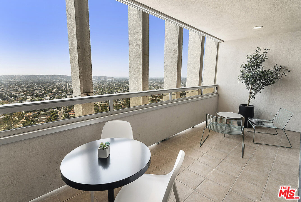 5670 Wilshire Blvd - Photo 7