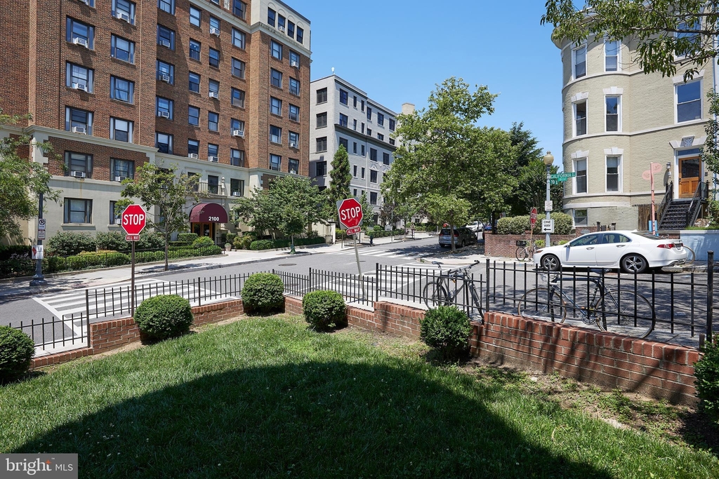 2019 19th Street Nw - Photo 19