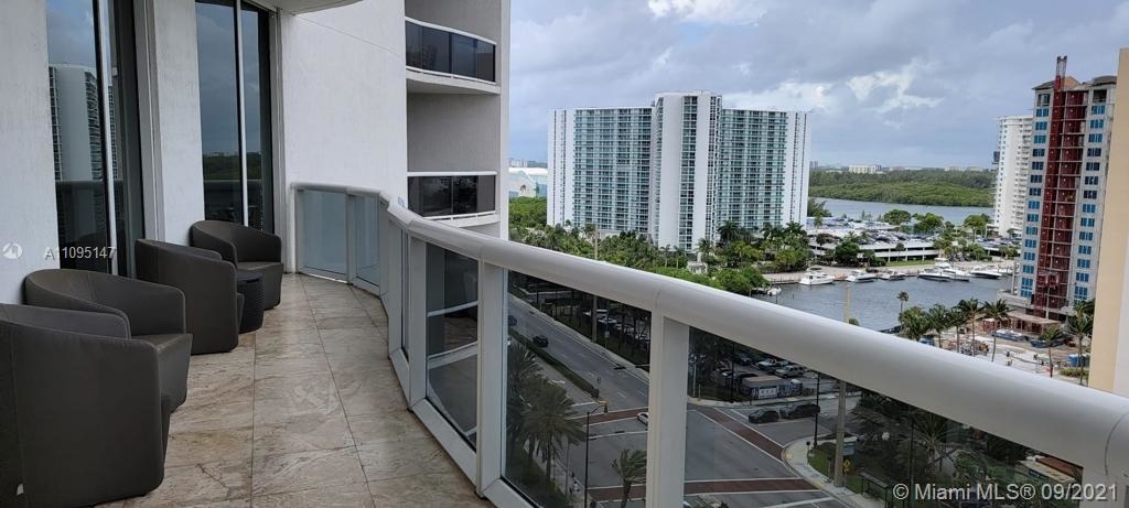 16001 Collins Ave - Photo 4