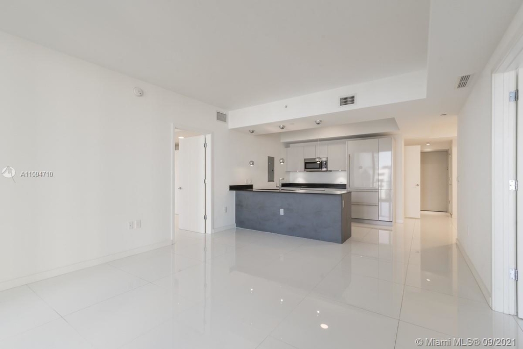 1010 Brickell Ave - Photo 5