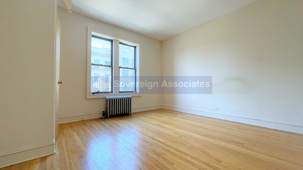 639 West 204th Street - Photo 3