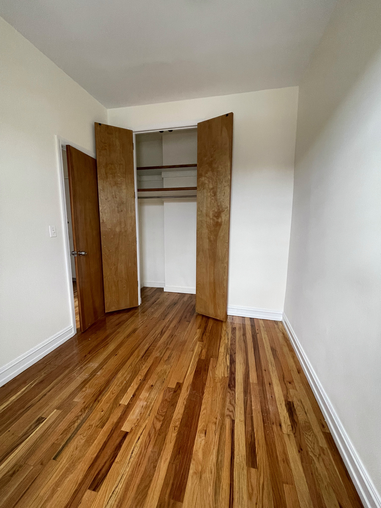 310 East 19th Street - Photo 10