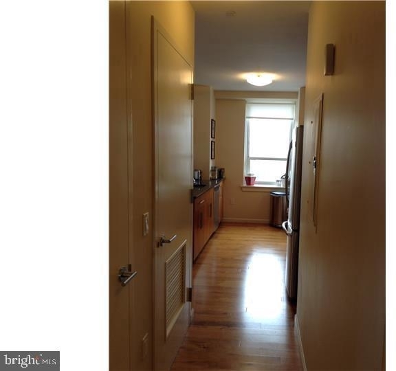 1425 Locust Street - Photo 9