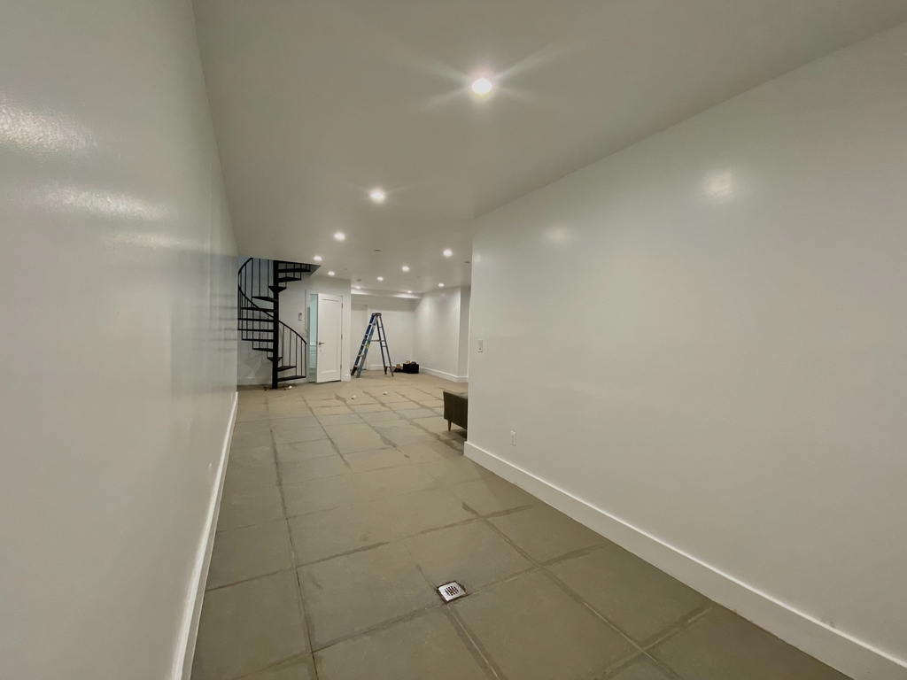 131 West 119th Street - Photo 3