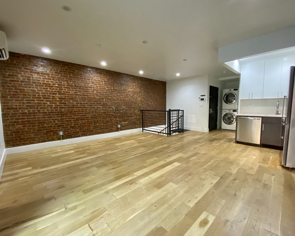 131 West 119th Street - Photo 2