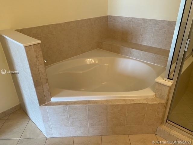 8395 Sw 73rd Ave - Photo 24