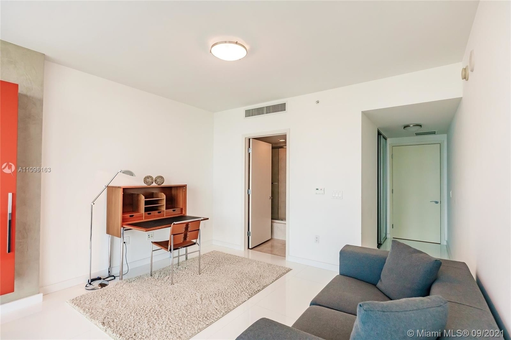 17001 Collins Ave - Photo 47