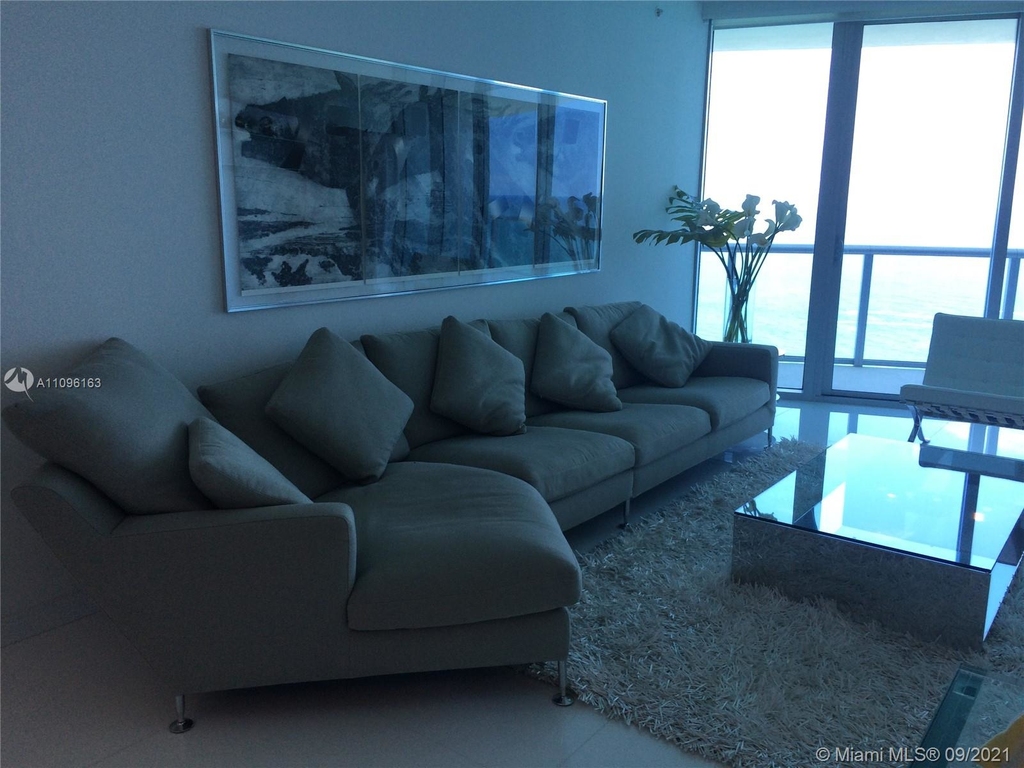 17001 Collins Ave - Photo 12