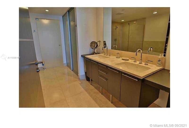 17001 Collins Ave - Photo 21