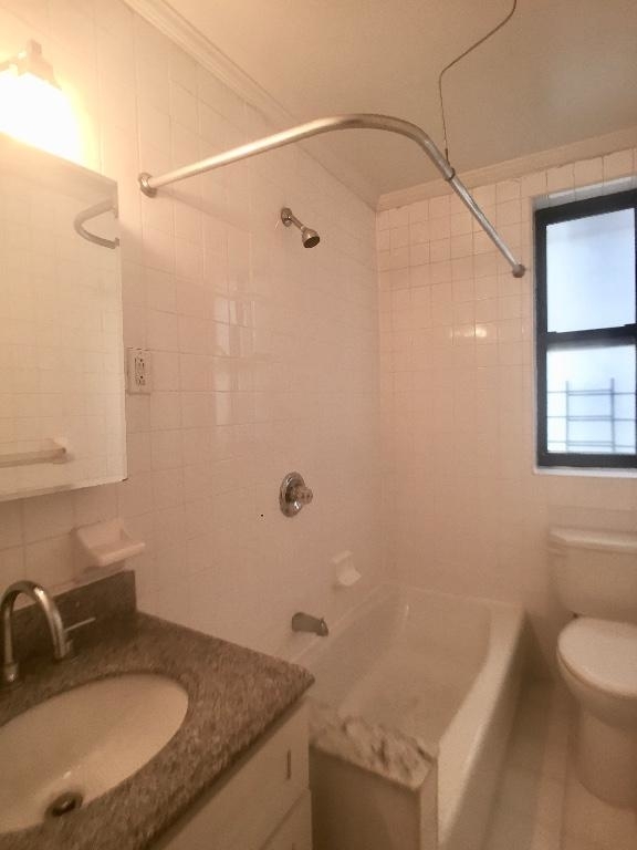 600 West 218th Street - Photo 12