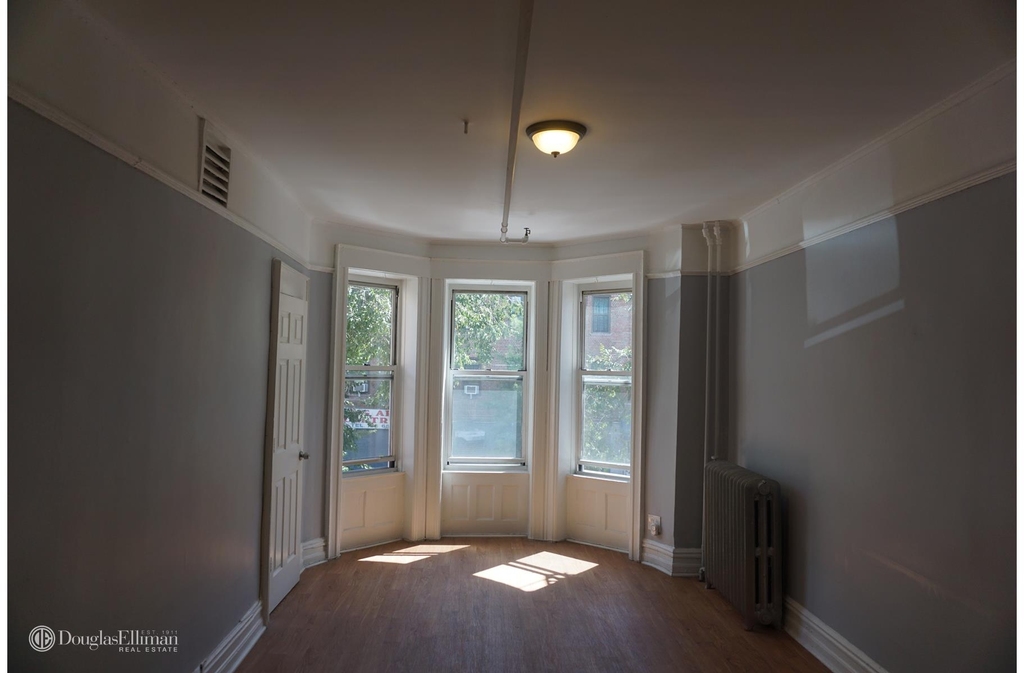 4416 Sixth Avenue - Photo 4