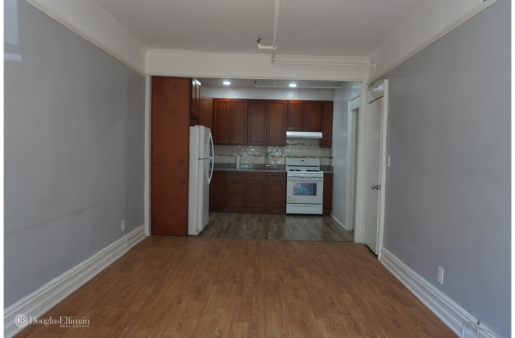 4416 Sixth Avenue - Photo 2