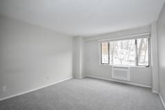 1530 Beacon St Apt 401 - Photo 5