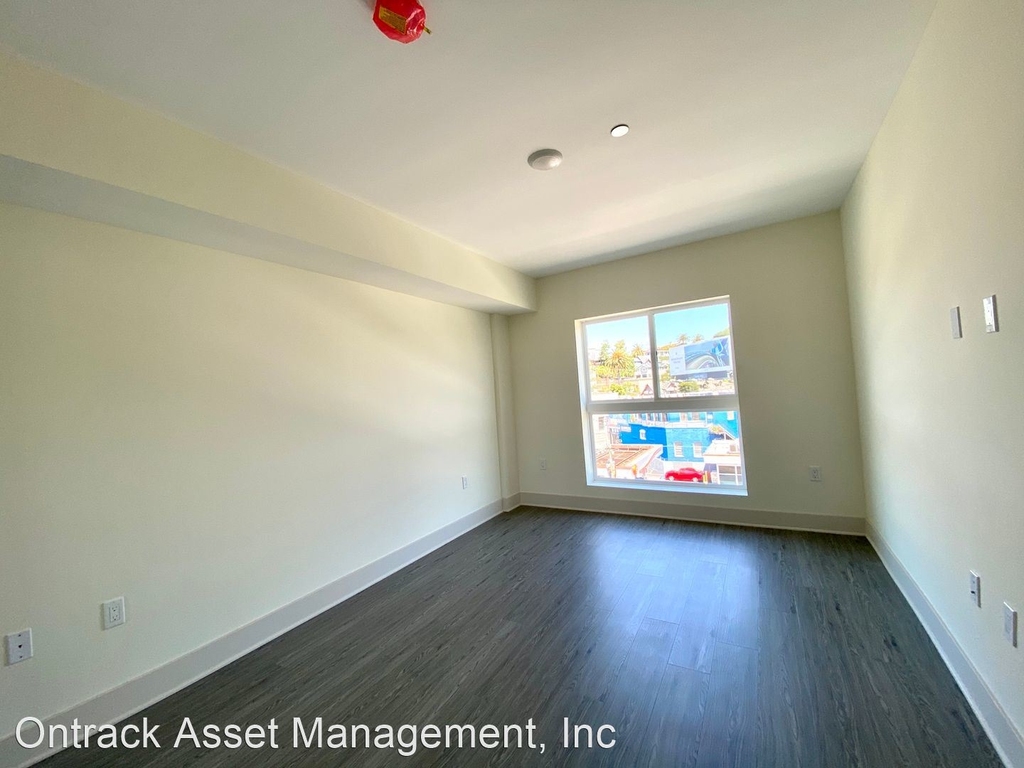 2022 W Sunset Boulevard - Photo 14