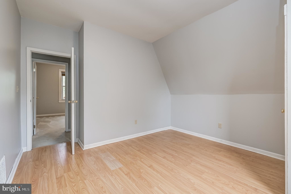 3406 Chesley Avenue - Photo 20