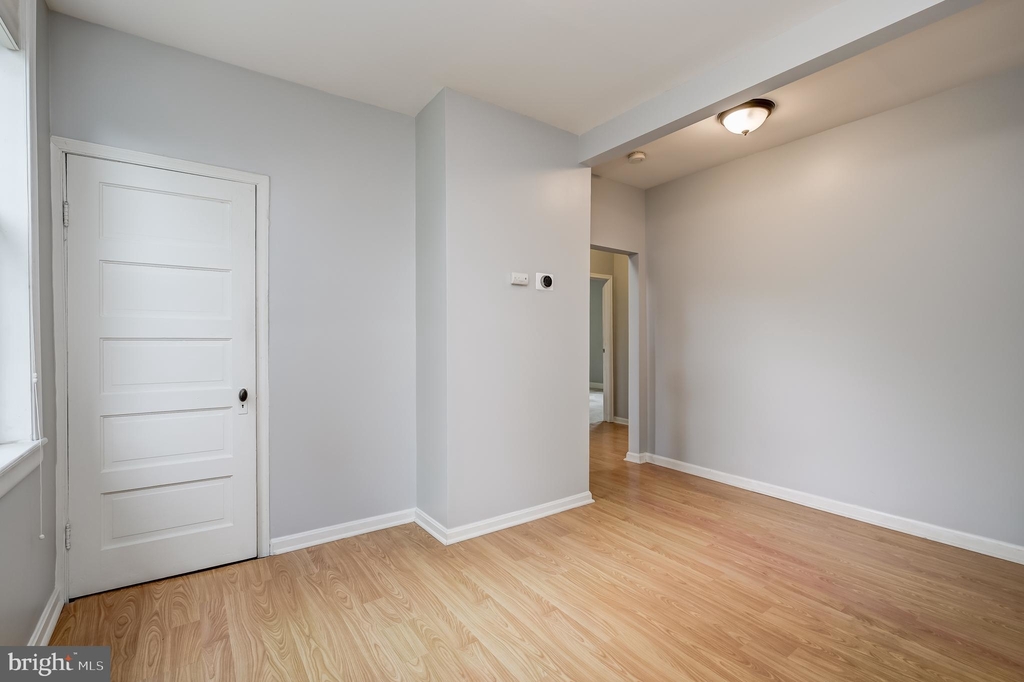 3406 Chesley Avenue - Photo 11