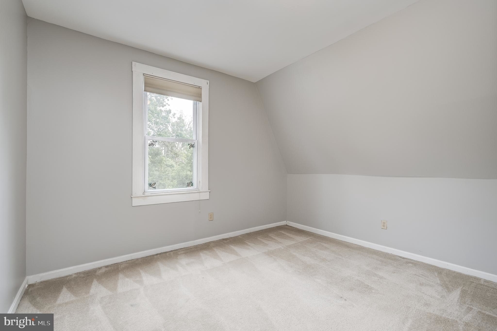 3406 Chesley Avenue - Photo 17