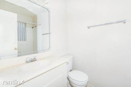 1618 Fountain View - Photo 5