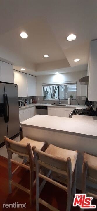 124 Fleet St Apt 2 - Photo 3