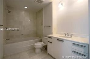 1050 Brickell Ave Apt 3106 - Photo 4