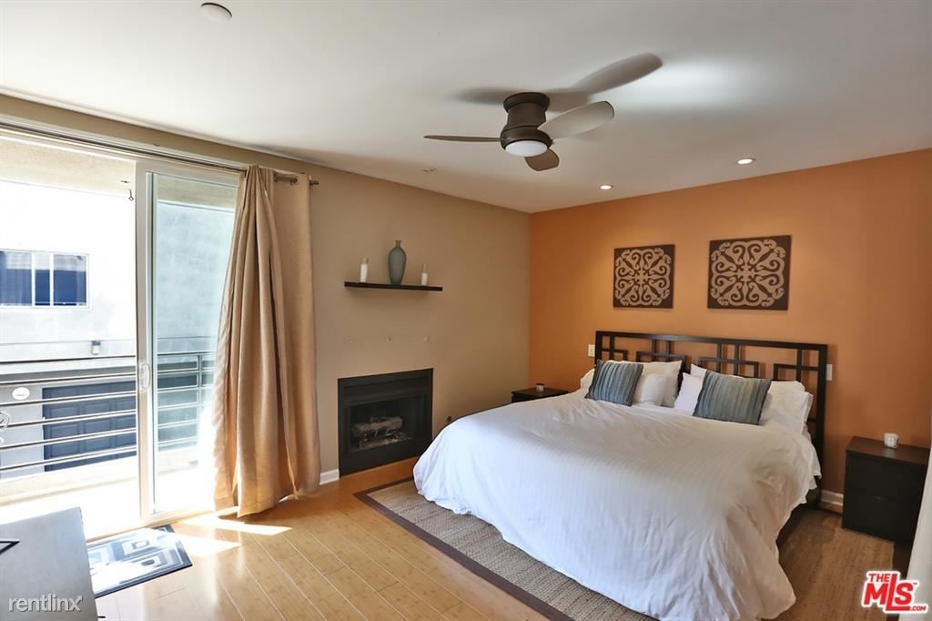 20 Catamaran St Apt 101 - Photo 6