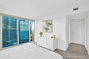 1300 Brickell Bay Dr - Photo 4