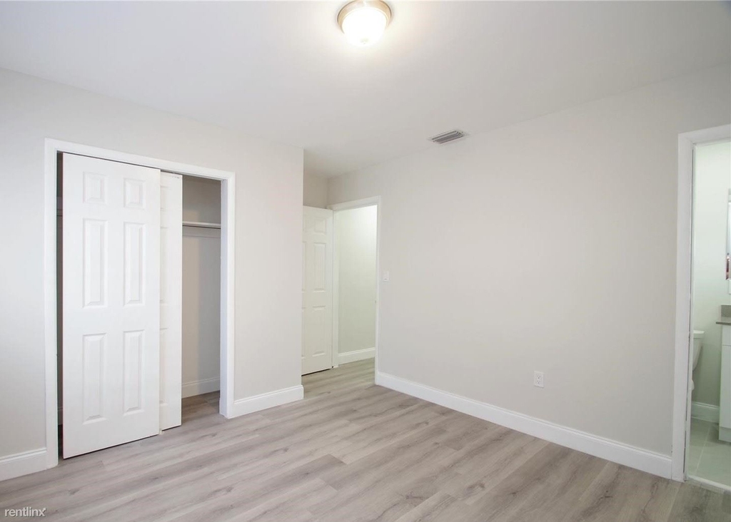 2612 Monroe St #2612 - Photo 2