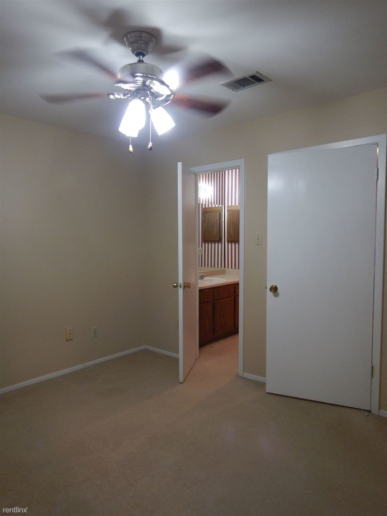 516 W Ridge Dr - Photo 3