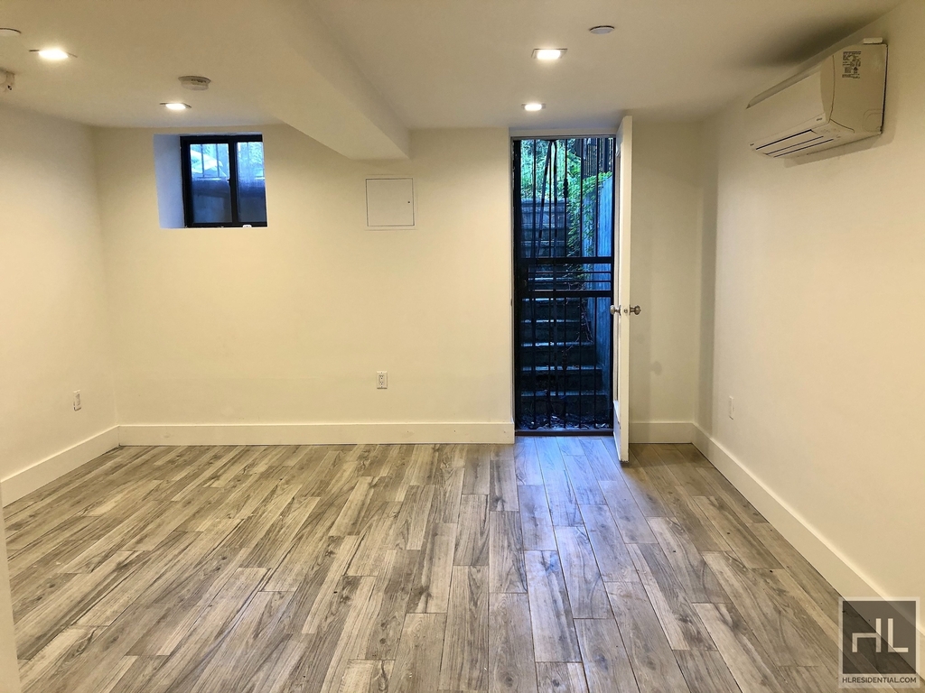 1340 Hancock Street - Photo 8